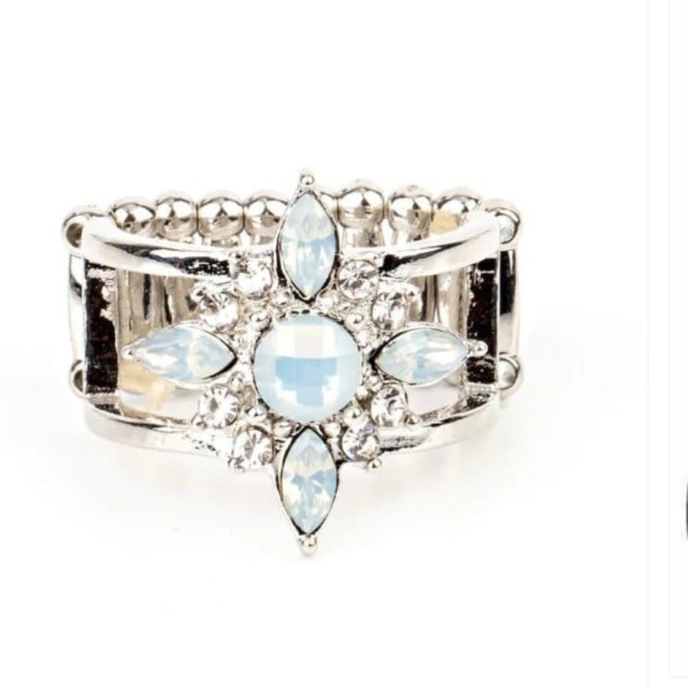 Opal Orchards White Ring Flowery Paparazzi Silver and Light Blue Starburst